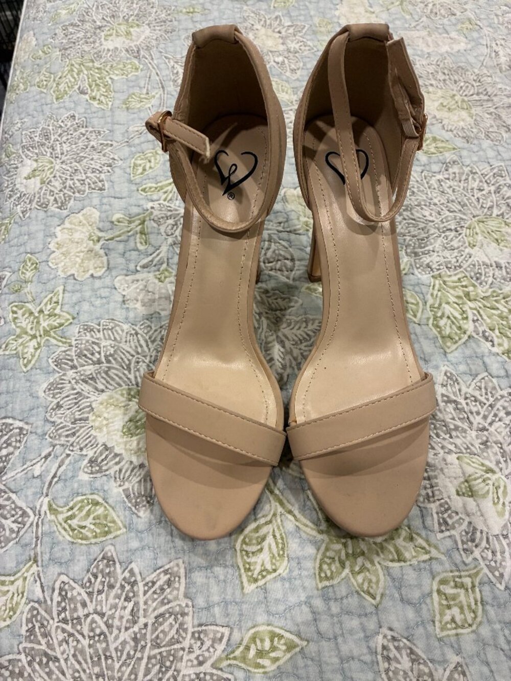 Size 6.5 platform heels nude color